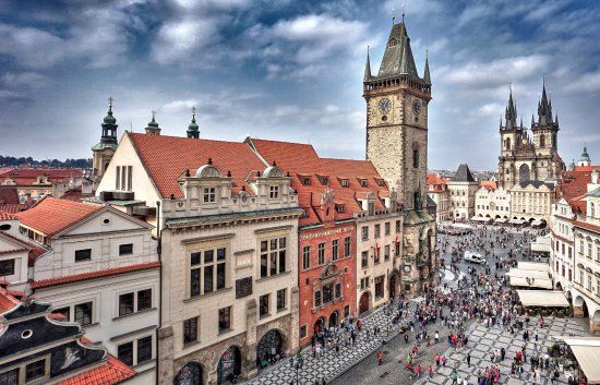 Det gamle rådhuset med den astronomiske klokken